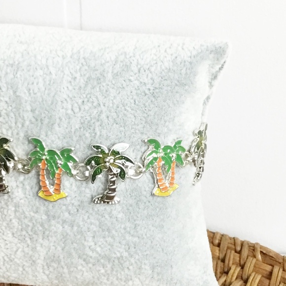 Palm Tree Summer Bracelet - Picture 2 of 4